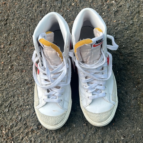 Red Nike Blazers - Picture 4 of 5